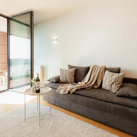 Eurovea 1 Waterfront Lägenhet