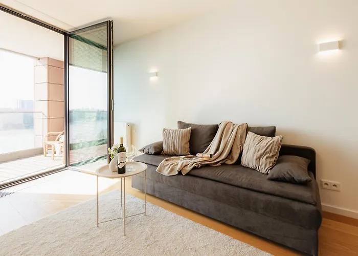 Eurovea 1 Waterfront Apartment